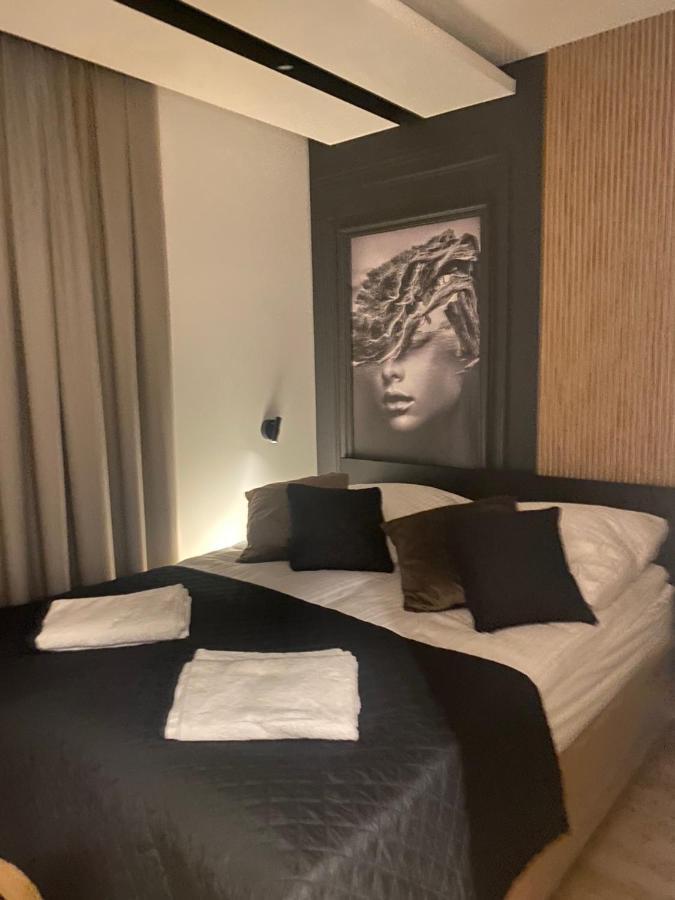 Family & Business Elegant Apartments Kadzielnia, Ul Zgody, Stadion Korona, Wdk -1 Bedroom, Terrace, Garage - New! キェルツェ エクステリア 写真