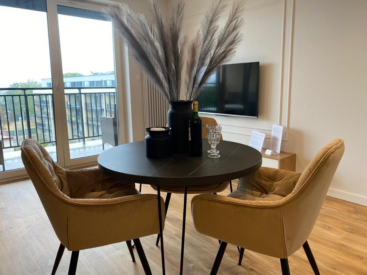 Family & Business Elegant Apartments Kadzielnia, Ul Zgody, Stadion Korona, Wdk -1 Bedroom, Terrace, Garage - New! キェルツェ エクステリア 写真
