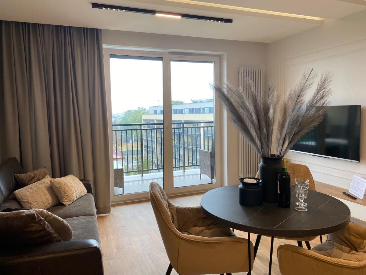 Family & Business Elegant Apartments Kadzielnia, Ul Zgody, Stadion Korona, Wdk -1 Bedroom, Terrace, Garage - New! キェルツェ エクステリア 写真